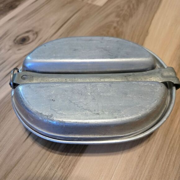Vintage Aluminum Mess Kit - Picture 5 of 5